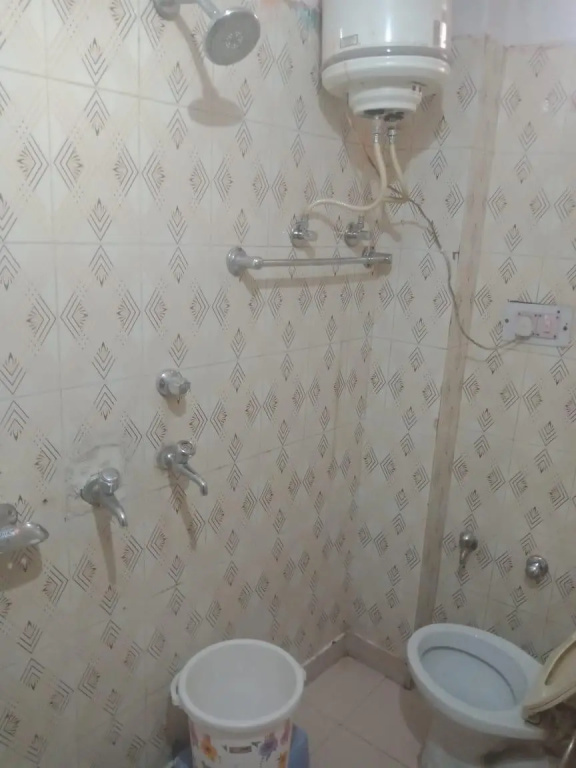 OYO 82235 Satuti Guest House
