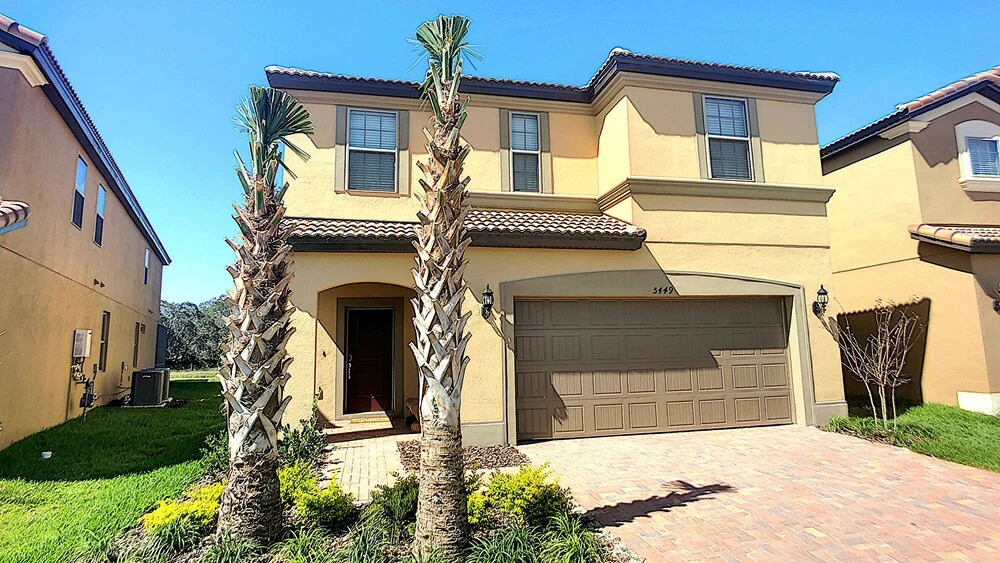 Pura Vida Retreat Brand New 7 Bedroom in Solterra