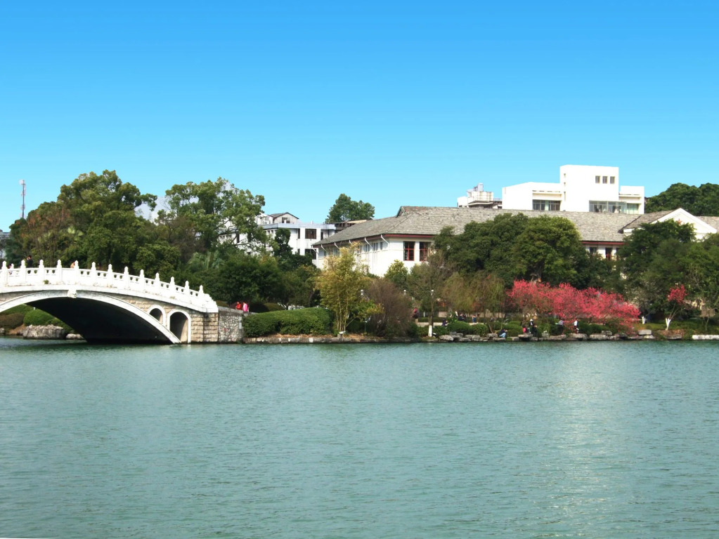 Aroma Tea House Formula Museum Hotel Guilin