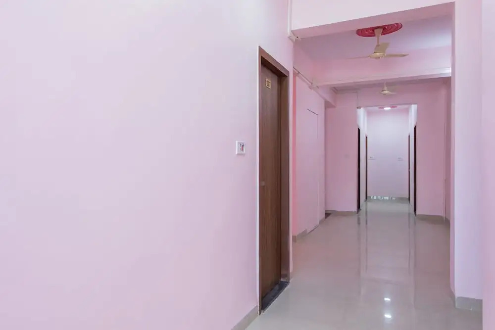 Oyo 24461 Hotel Suvidha