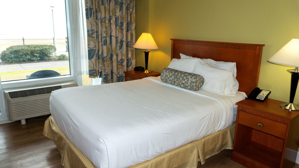 Ocean Sands Resort, Oceanfront, Virginia Beach by Vacatia