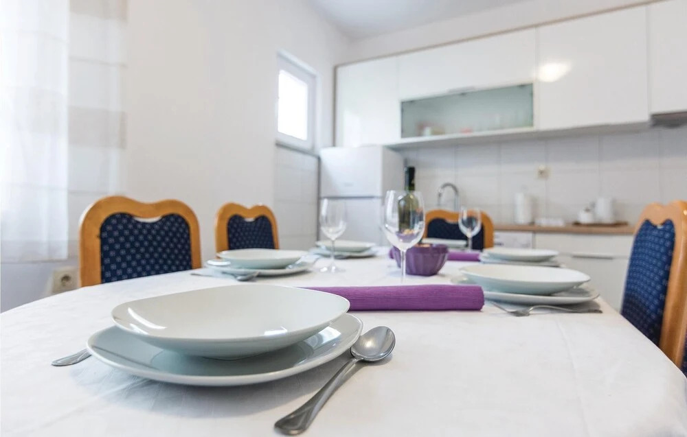 Two-Bedroom Holiday Home In Zadar