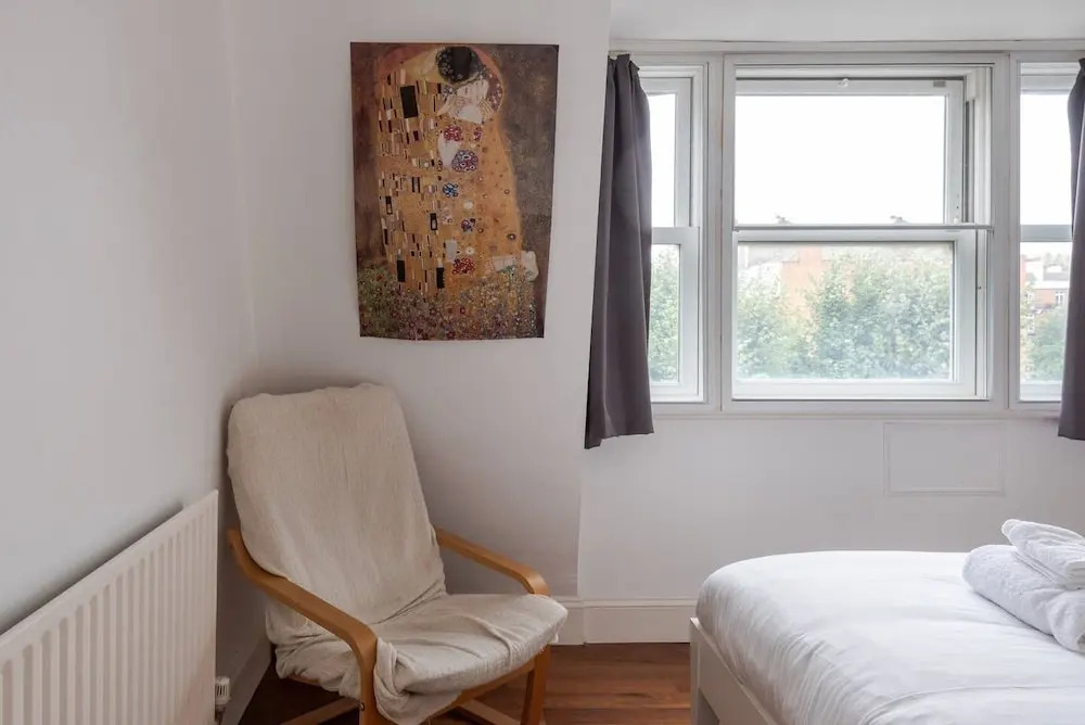 Comfy And Bright 2Br Home In West Kensington Fits 4