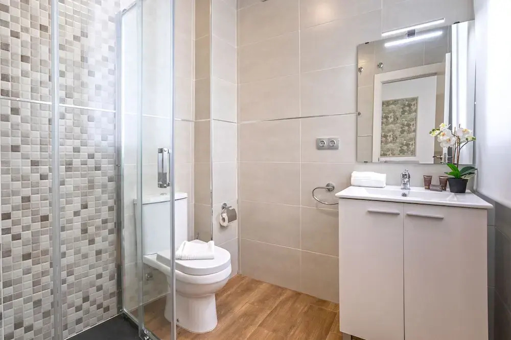 Genteel Home Recaredo