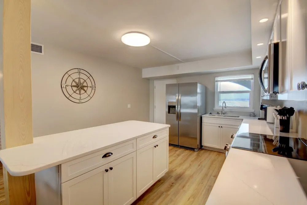 266 El Matador 2 Bedroom Condo by RedAwning