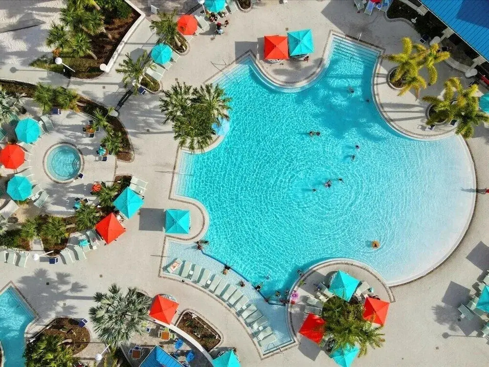 3417lw · Brand New 7 Bedroom With Pool /spa/ Themed, Close
