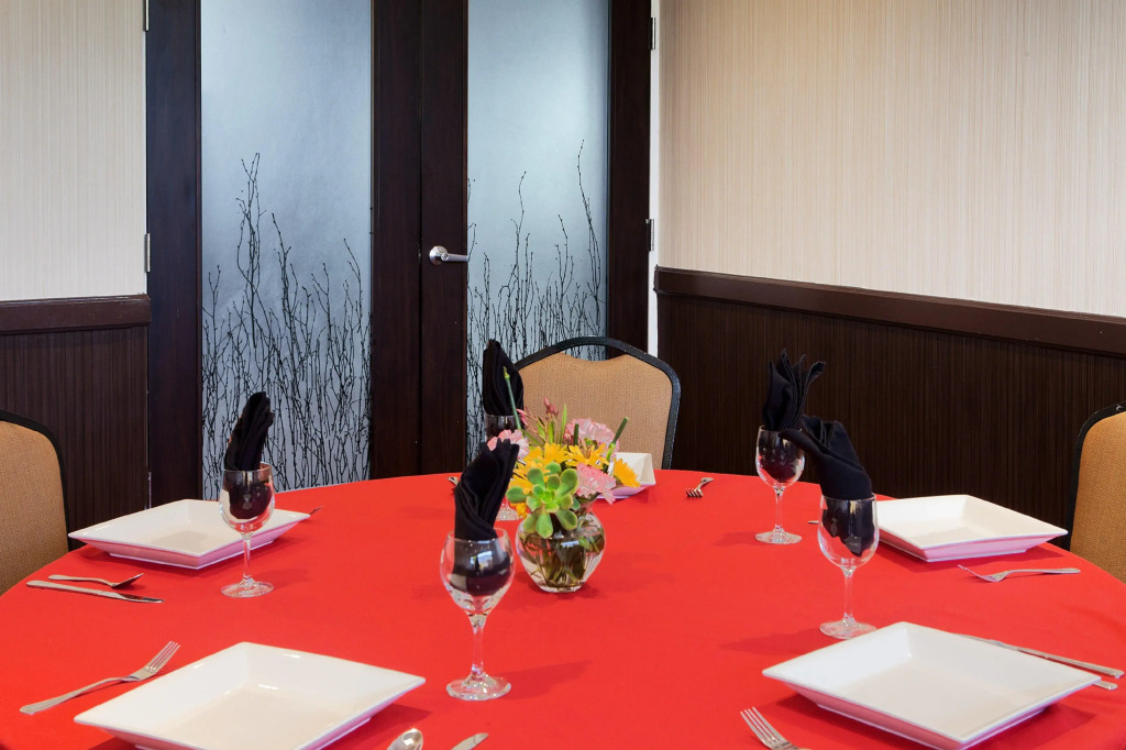 Holiday Inn Long Beach-Downtown Area