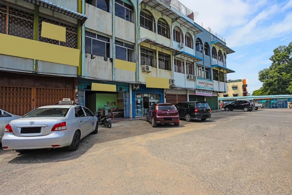 Hotel O Penginapan Pak DheNearMall Nagoya Hill