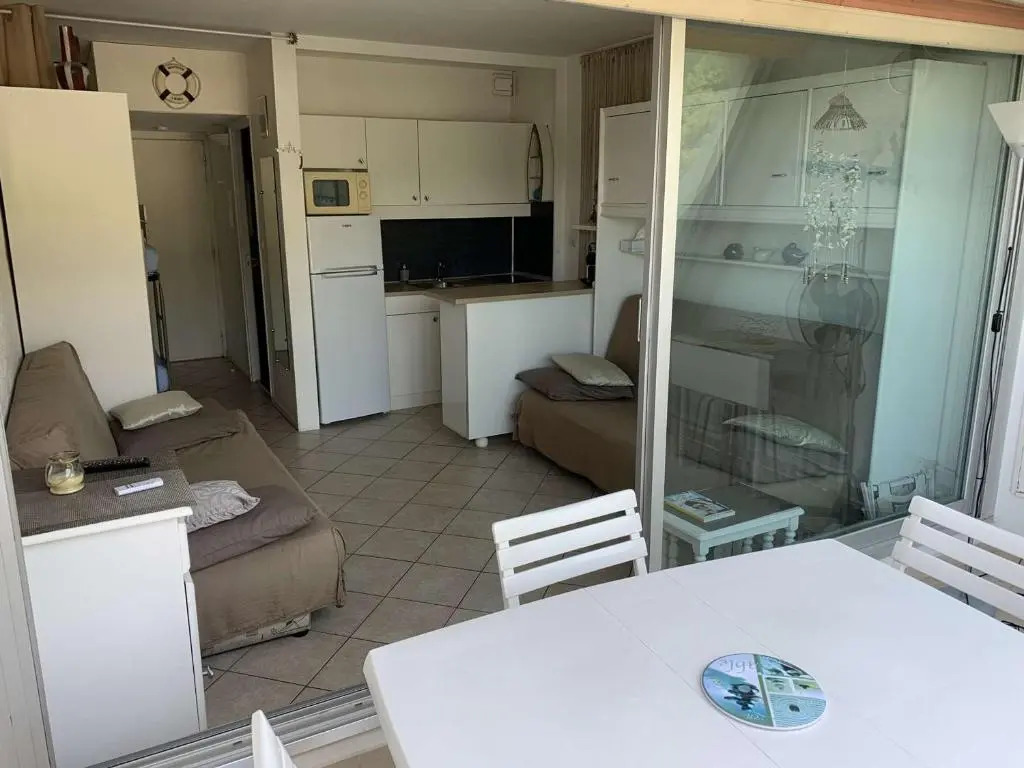 Appartement Port Camargue, 1 pièce, 4 personnes - FR-1-250-162