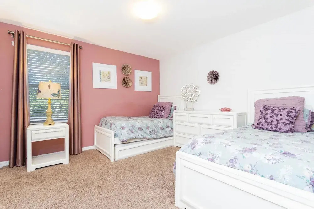 Wonderful Single-family 4 Bd w Pool Close to Disney Veranda Palms