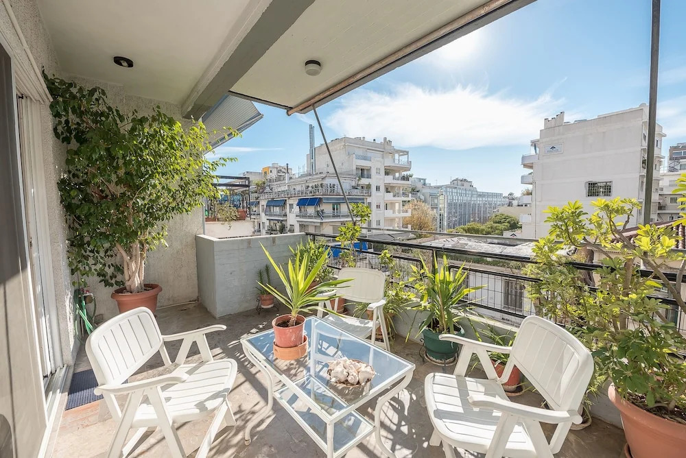 Vintage Acropolis Apartment