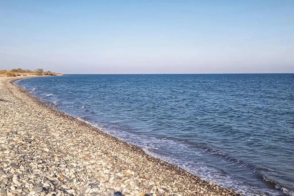 Detached 3 bedroom villa recently refurbished, only 1200 metres from the sea