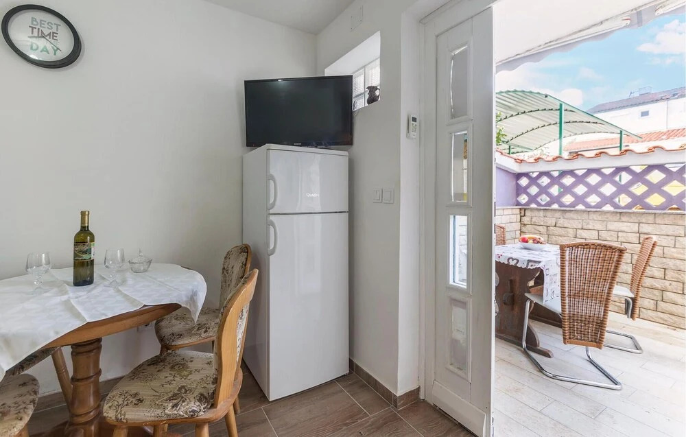 Beautiful Apartment in Barbariga With 1 Bedrooms and Wifi