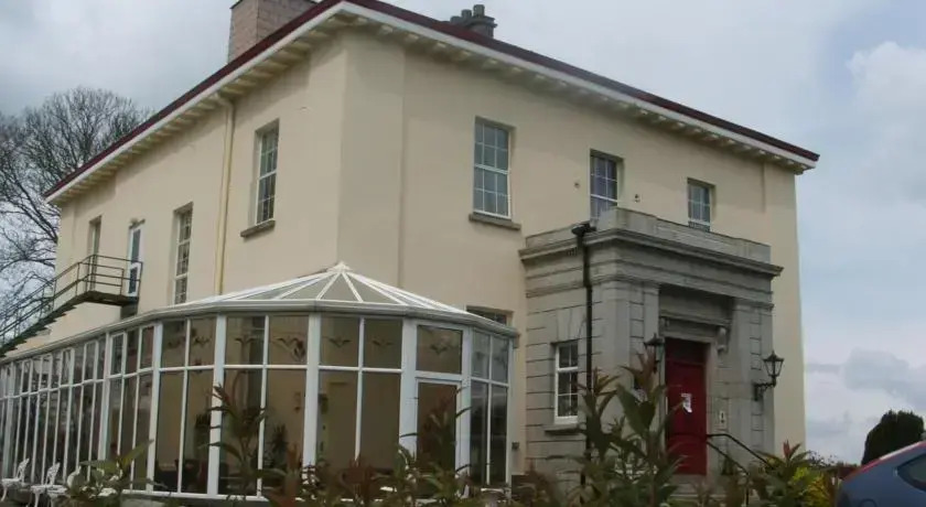 Slaney Manor