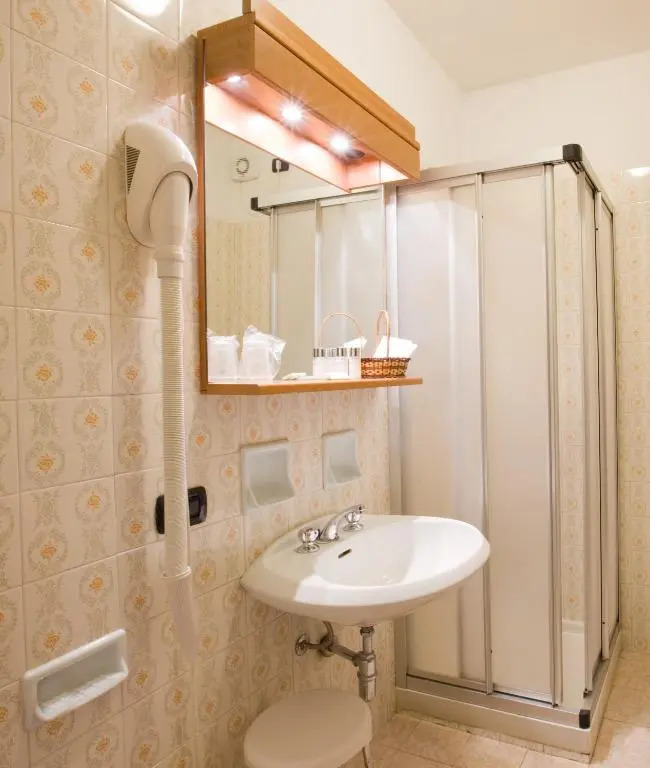 Hotel Carlone