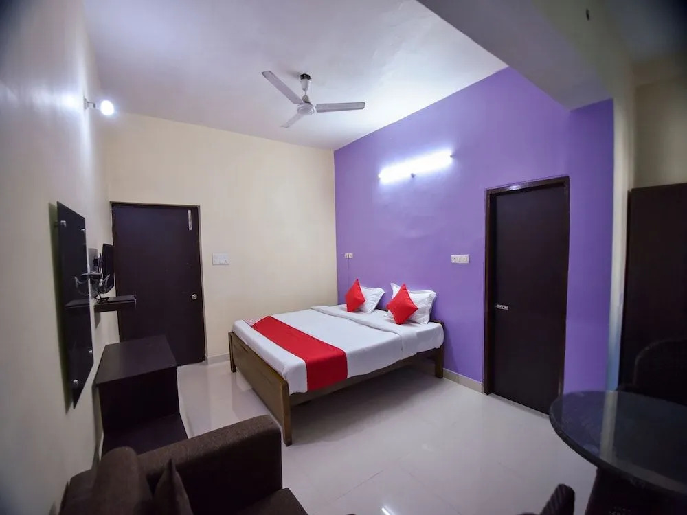 Oyo Home 3688 Apartment Palace
