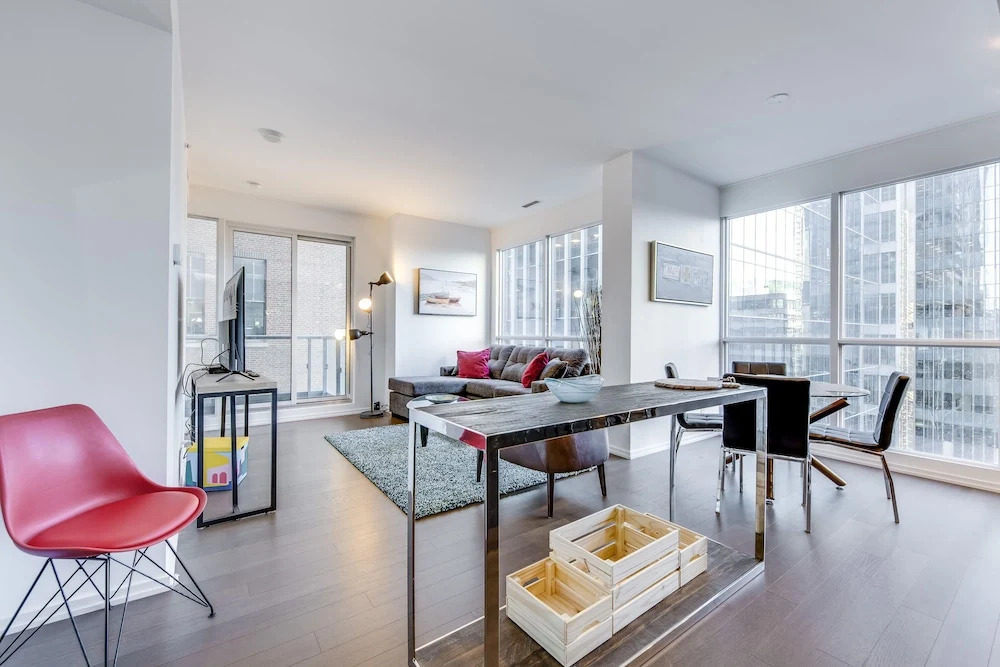Beautifully Designed 2BR Suite Financial District