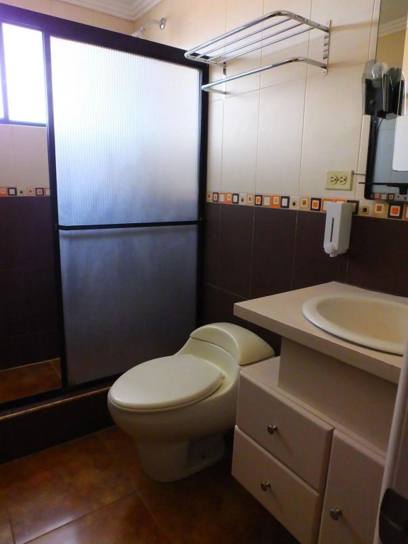 Hostal Kolibri B&B