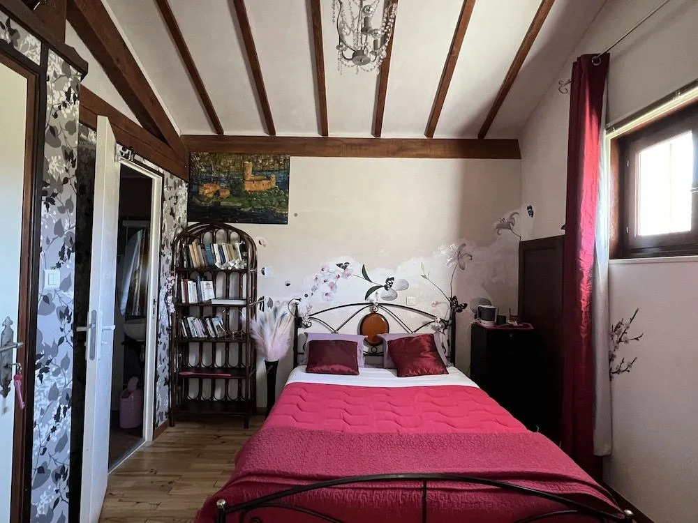 Maison dHôtes LEscale Du Loup Blanc