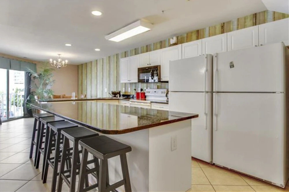 Ambassador Villas by Elliott Beach Rentals