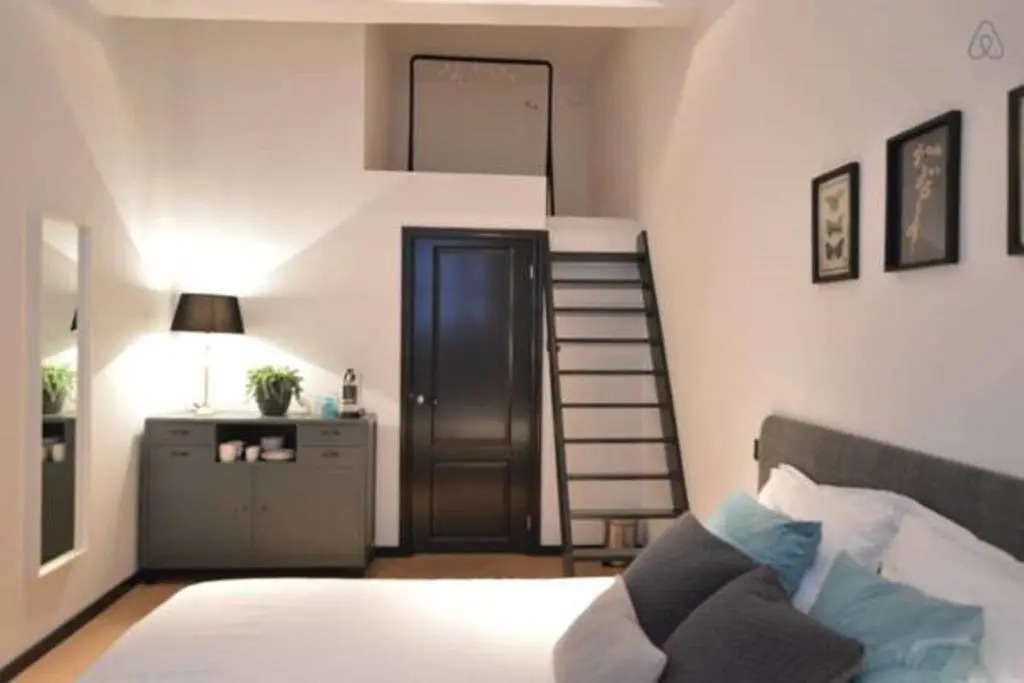 Romantic ground floor suite in Pijp near Sarphatipark