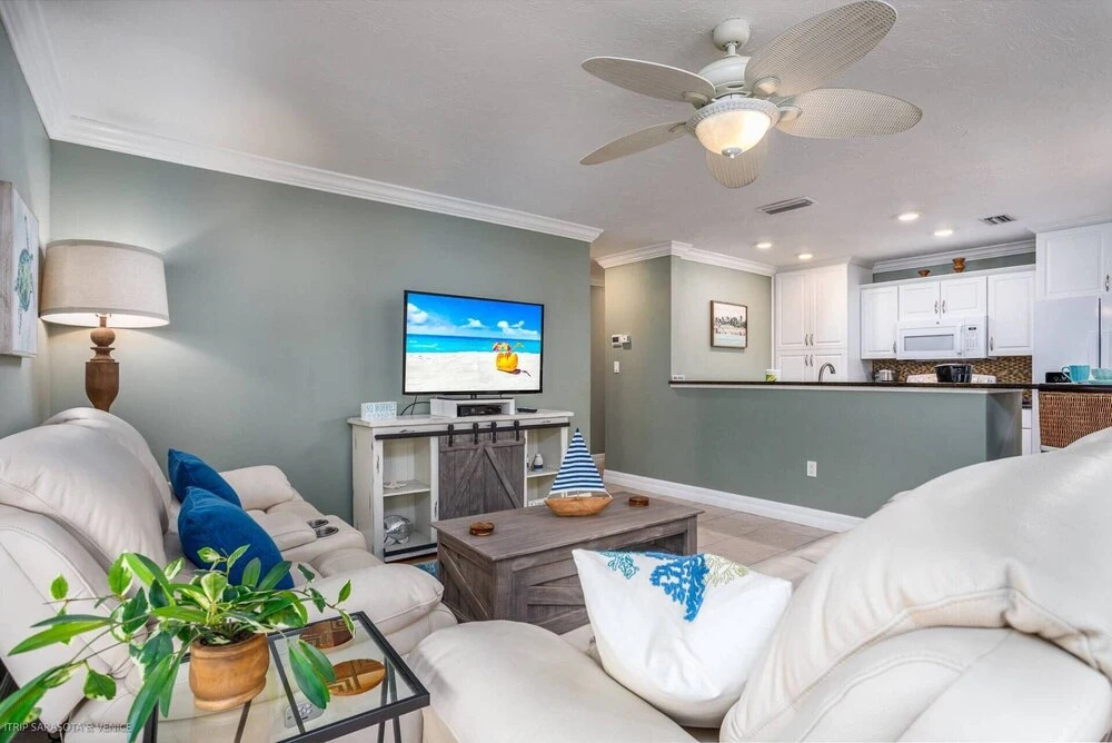 Crystal Sands & Seahorses Beach Villa