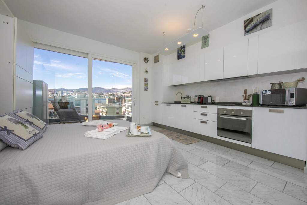 Panoramic Penthouse