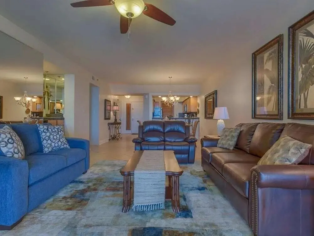Broadmoor 1204