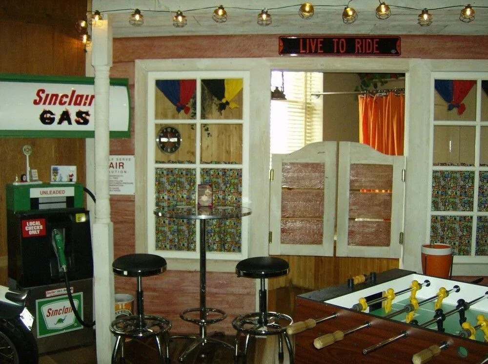 The Anniversary Inn - Fifth South