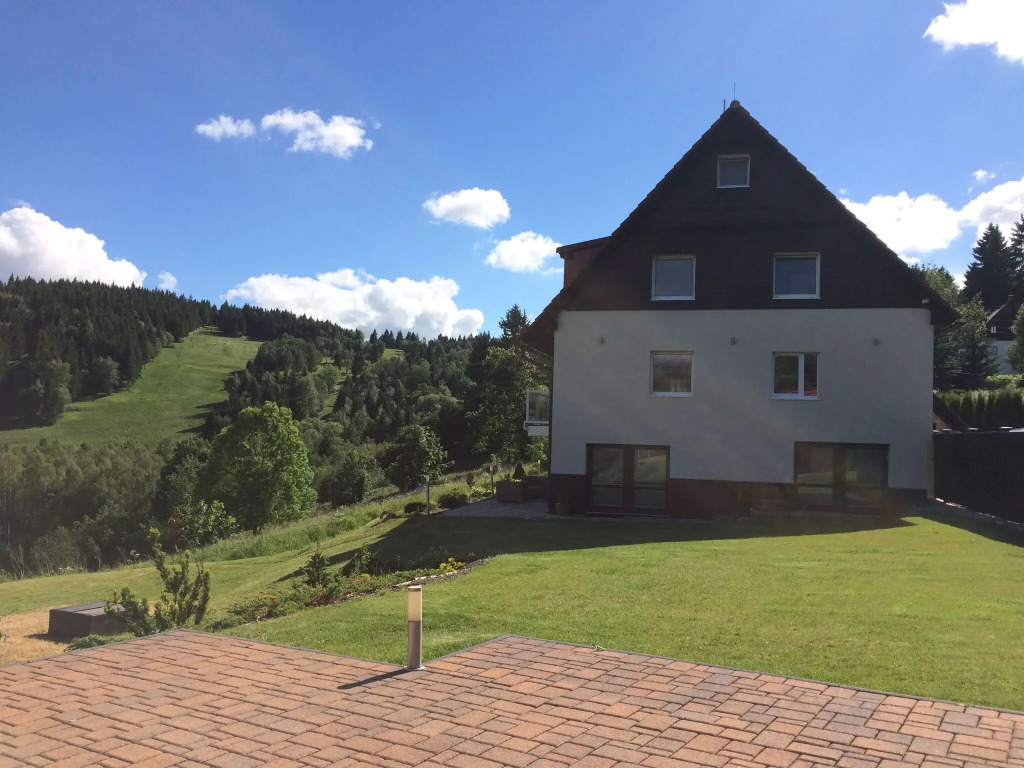 Peaceful villa in the hills of Jachymov near spas