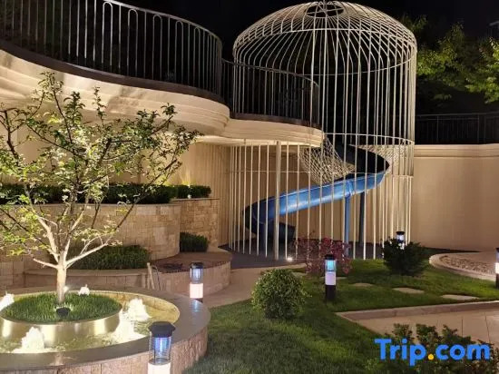 Sesame Cloud Valley Discovery Hotel(Dalian Jinshitan  Shop)