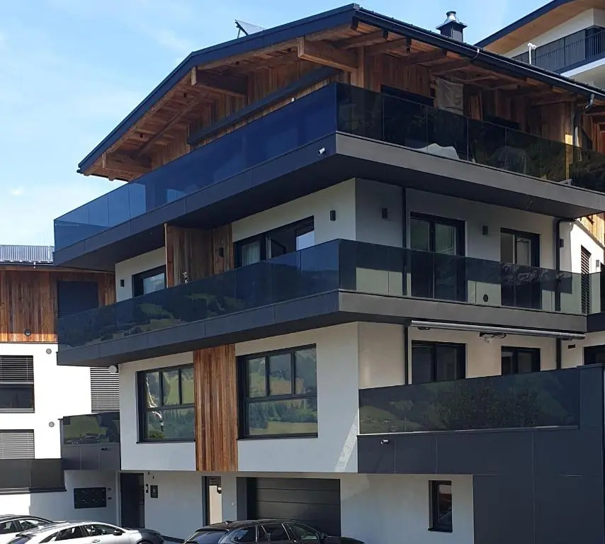 Grand Alpin Panorama Lodge Top 4