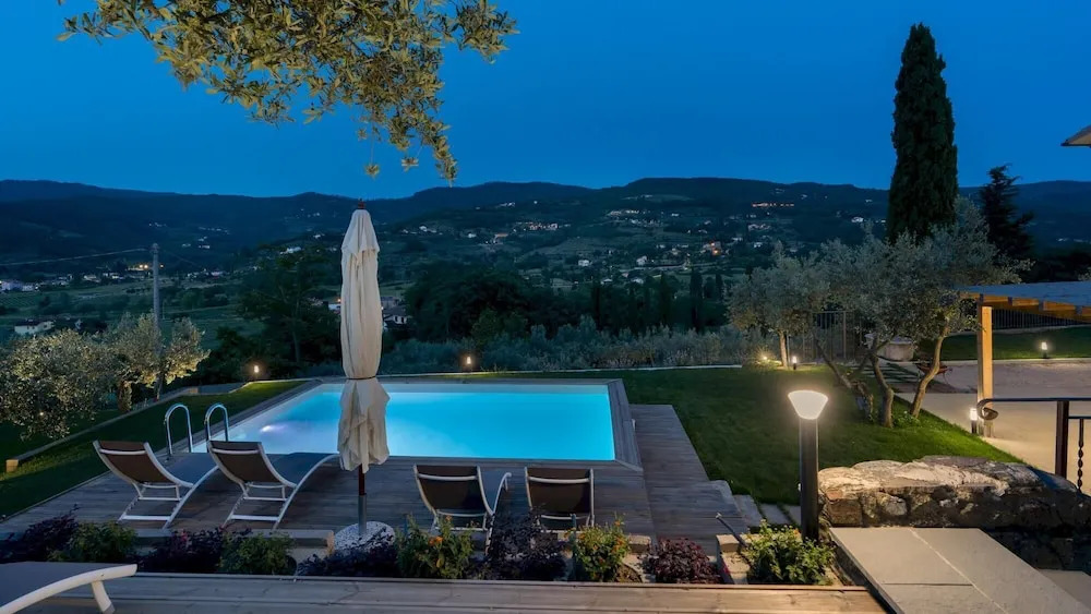 TERRAZZA SULLA VALLE 4&2, Emma Villas