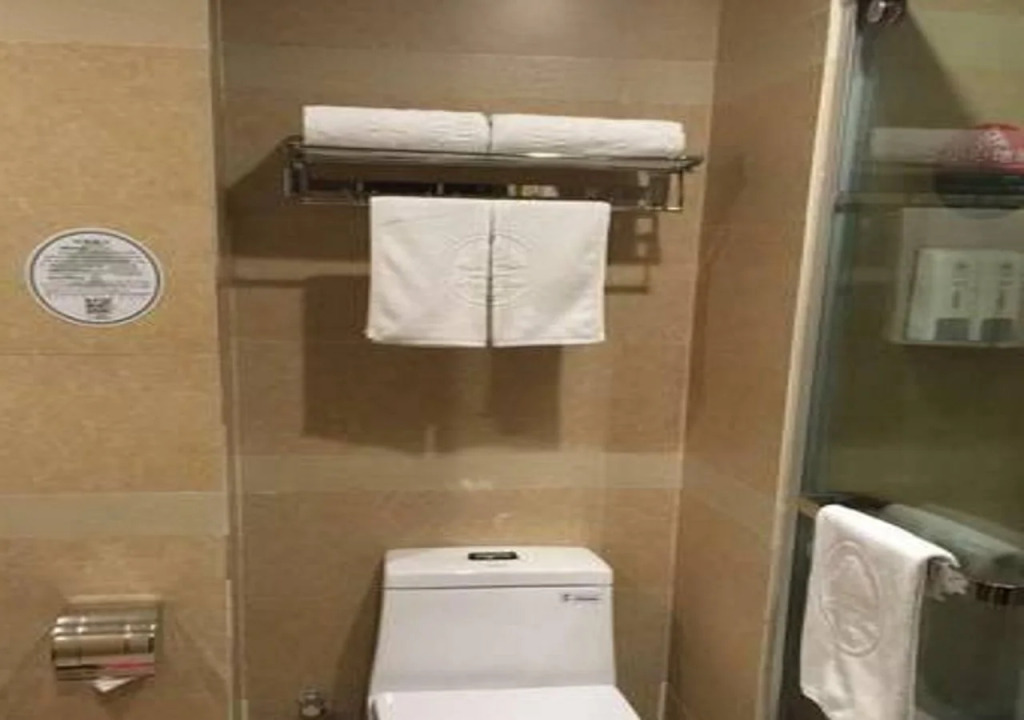 GreenTree Inn Wuhu Wuhu County Yingbin Avenue World Trade South Building Express Hotel