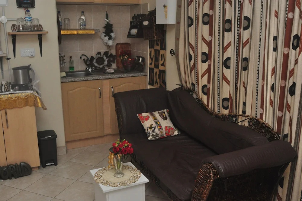 Mpofu Guest House
