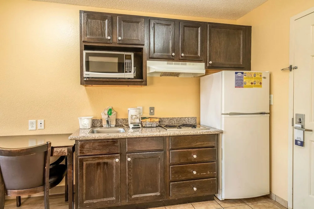 Suburban Extended Stay Hotel Camp Lejeune