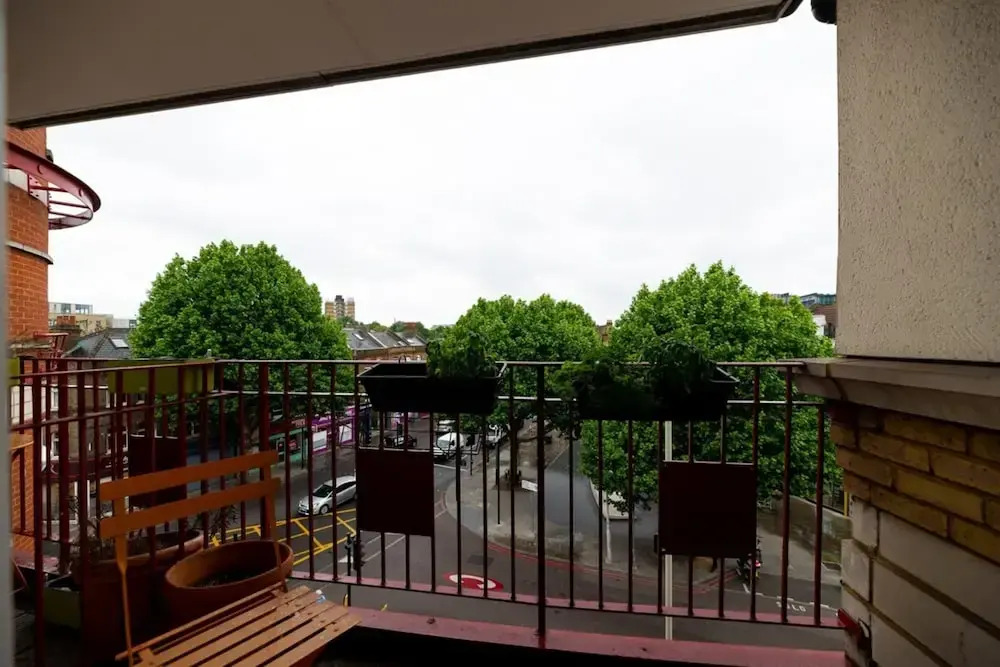 Lovely 2bed 2bath W/balcony in London Bridge, London