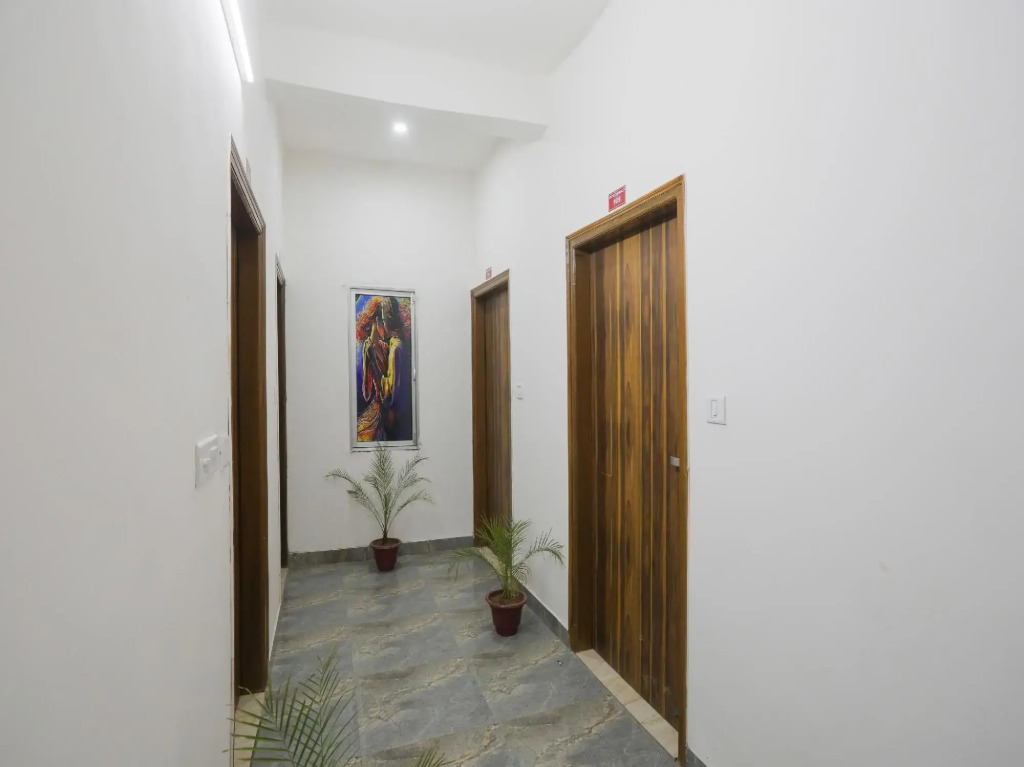 Collection O 85164 Hotel Sankalp