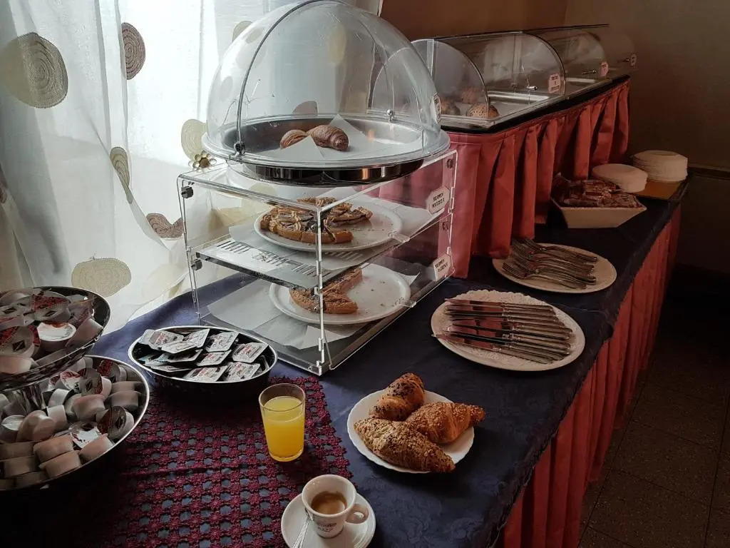 Master Hotel
