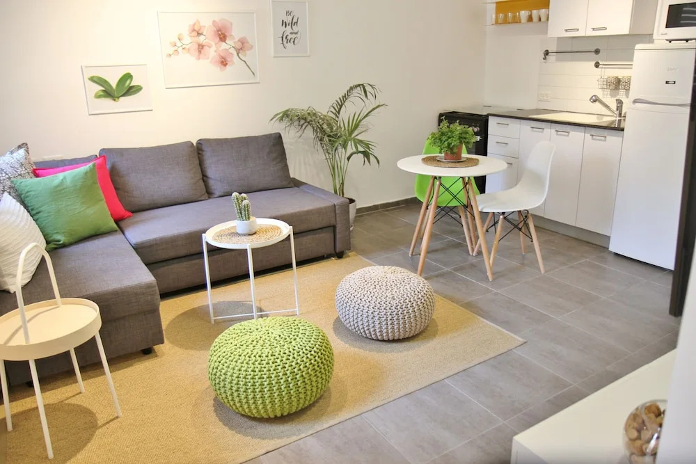 2R full of charm and style at heart of Florentine