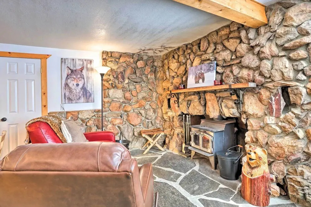 Near Skiing: 'the Knotty Pine Cottage' in Big Bear