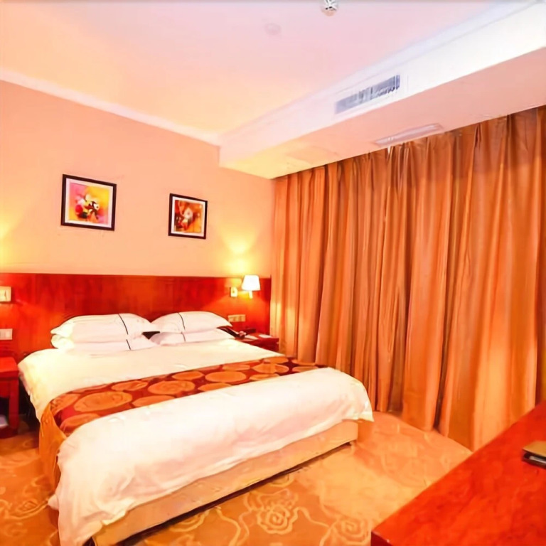 Mid-Levels Holiday Inn