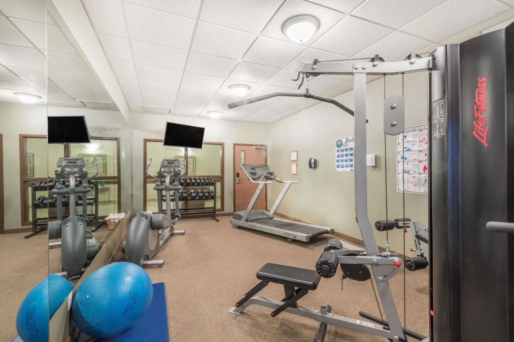 Ramada by Wyndham Clairmont/Grande Prairie