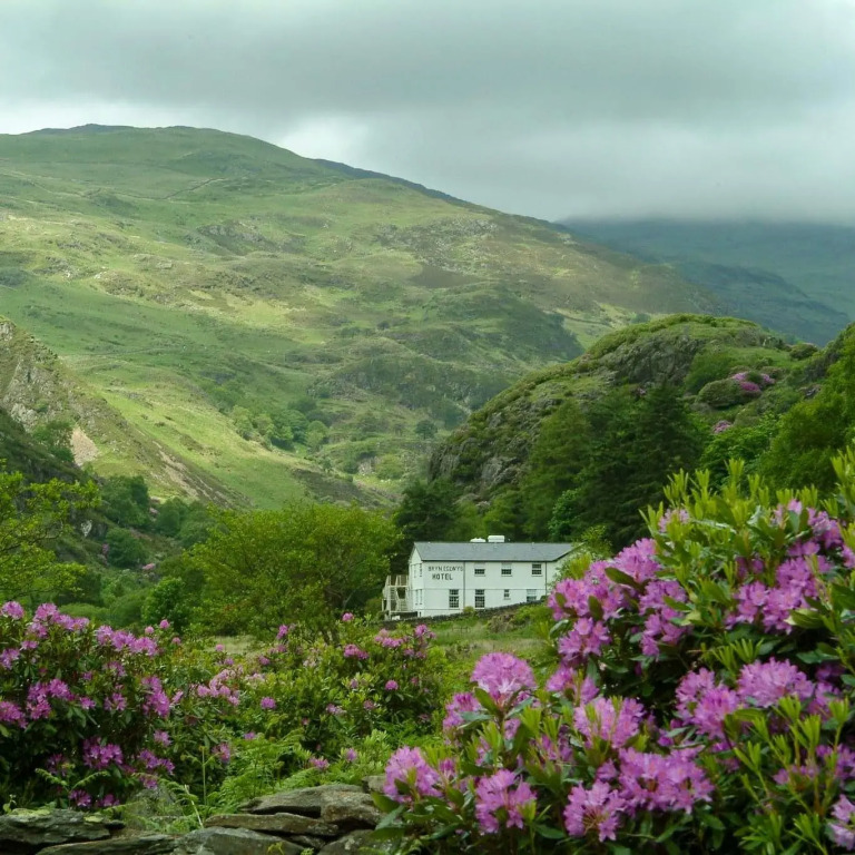 Ty Afon - River House