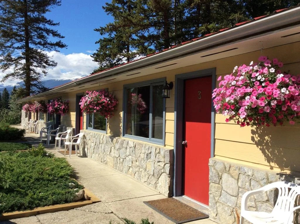 Tete Jaune Lodge