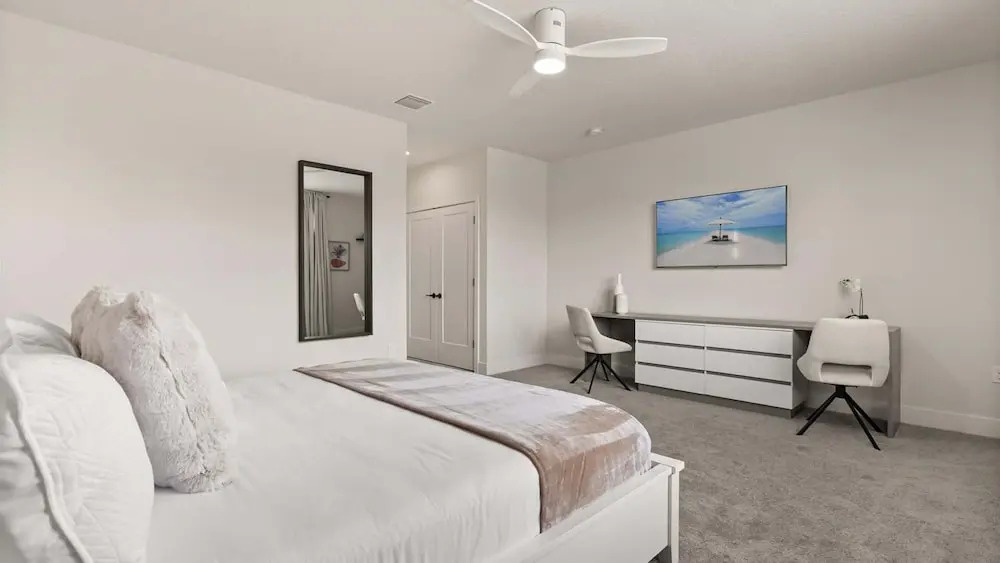 Upstay-luxury 3BR Home w Private Pool & Games Room