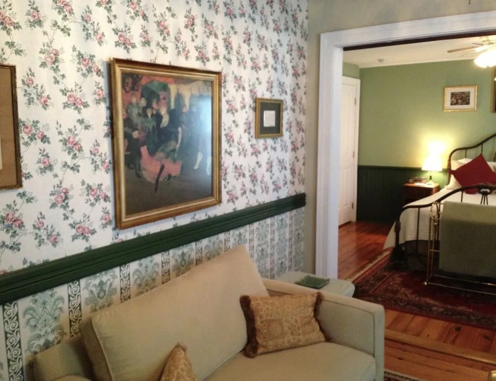 Stirling House Bed & Breakfast