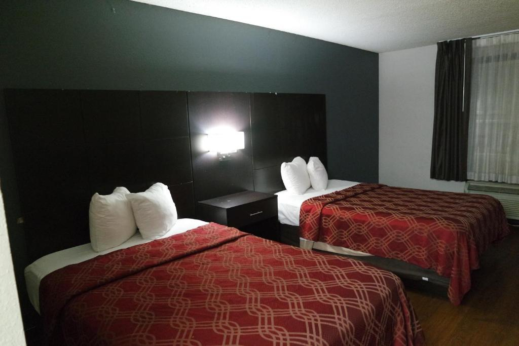 Travelodge by Wyndham North Charleston