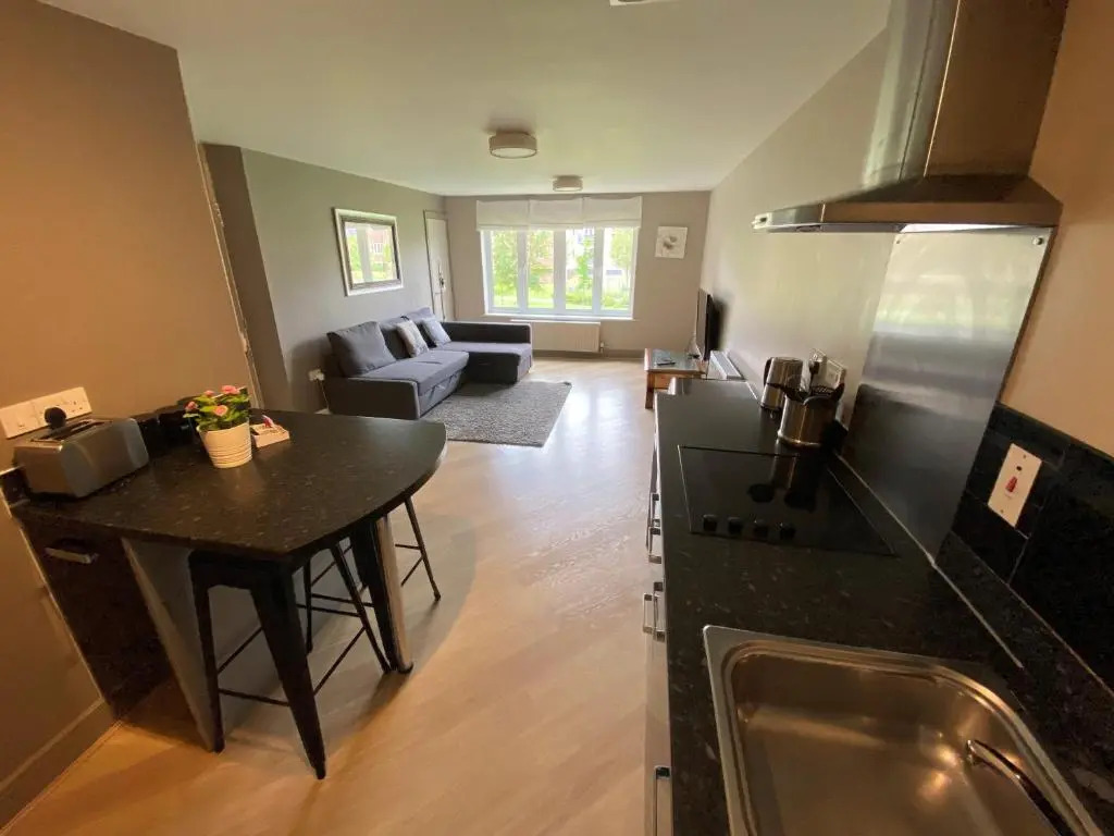 Maidenhead Stylish and Modern 2 bedroom apartment Maidenhead with Pleasant views
