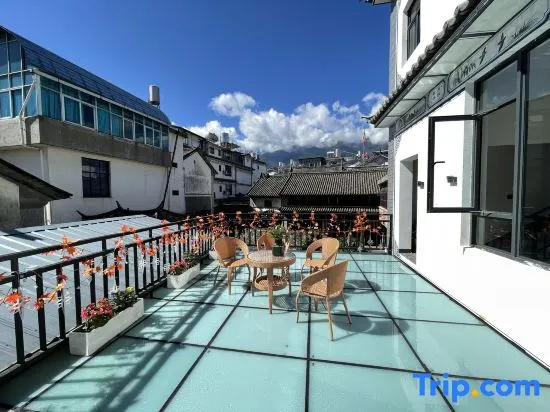 Nine rooms Glynis · Fengxuan Garden Villa (East Gate Store of Dali Old City)